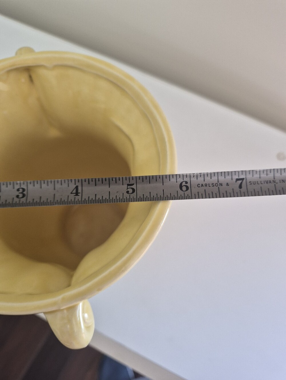 YELLOW ROSEVILLE POTTERY VASE - Picture 9 of 10
